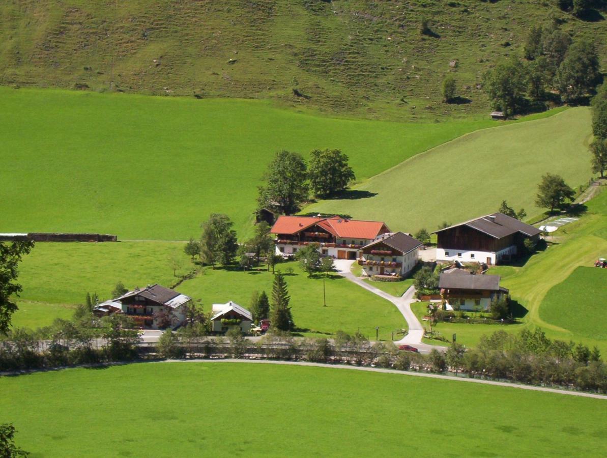 Pension Schösser Fusch an der Grossglocknerstrasse Exteriör bild