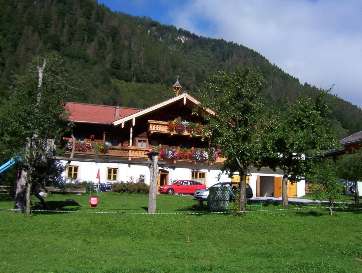 Pension Schösser Fusch an der Grossglocknerstrasse Exteriör bild